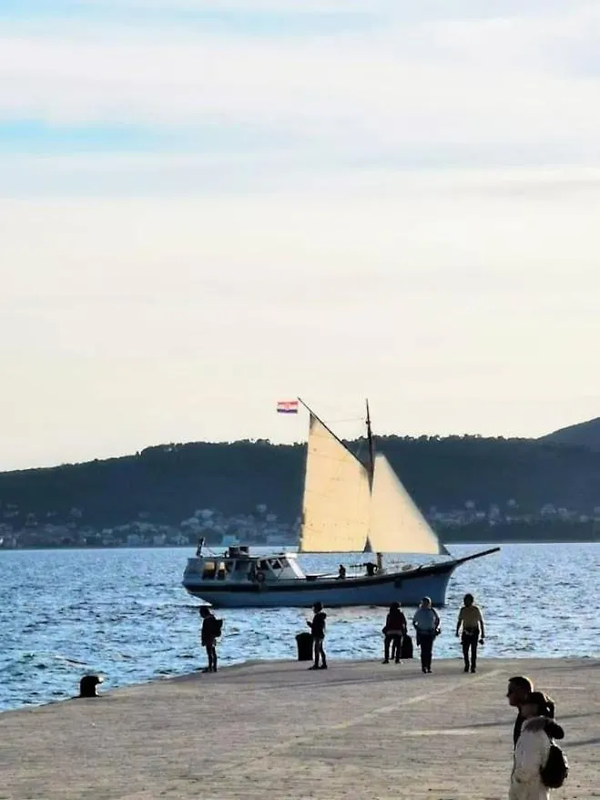 فندق Ship Dolin - With View To Zadar Old Town بوتيل